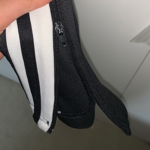 Addidas joggers - Picture 2 of 5
